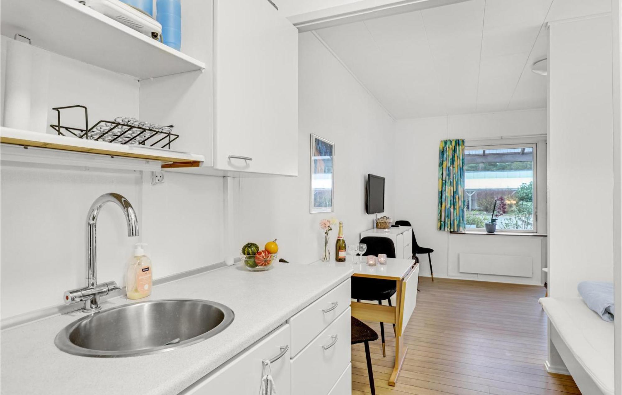 Awesome Apartment In Nexo With Sauna Buitenkant foto